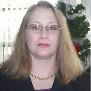 Meet your Posher, Lottie